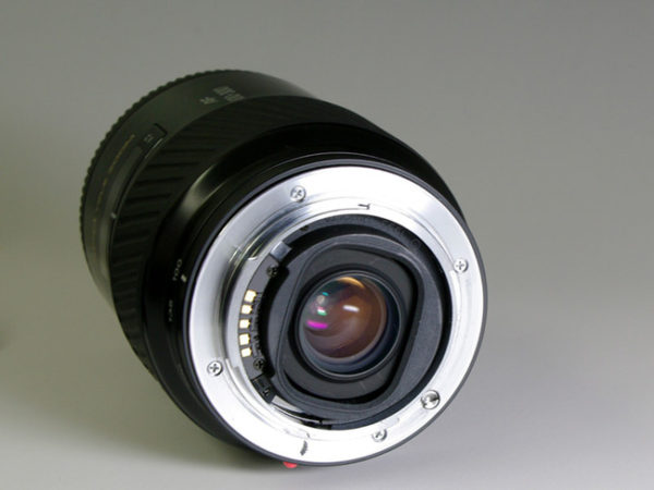 Minolta AF 100-300mm f4.5-5.6 APO